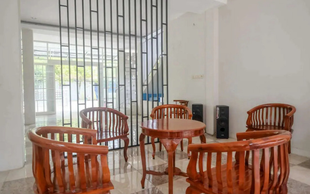 RedDoorz near Stadion Kridosono Blora