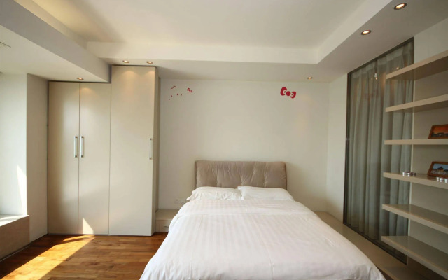 Rich & Young Seasons Park Service Apartment