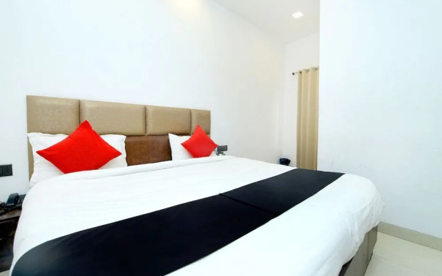 Northern Crown by OYO Rooms