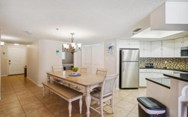 Beach Palms 102 Apartment