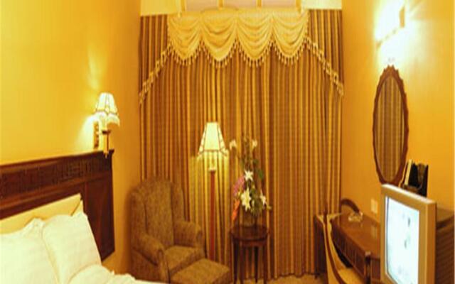 Golden Star Holiday Hotel
