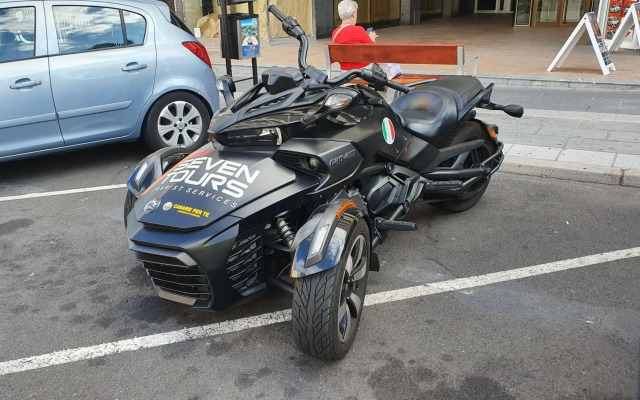 Ocean and Sun Studio Apartment