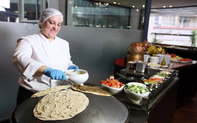 Crowne Plaza Hotel Beirut by IHG