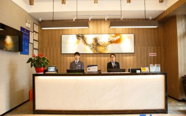 Metropolo Hangzhou Huanglong Sports Center Wensan Road Hotel