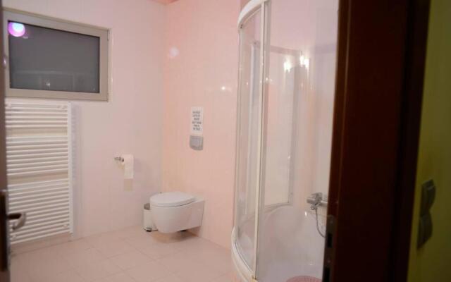 Modern Luxury Villa with Pool, just 5min to sea