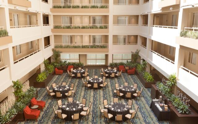 Embassy Suites by Hilton Boston Waltham