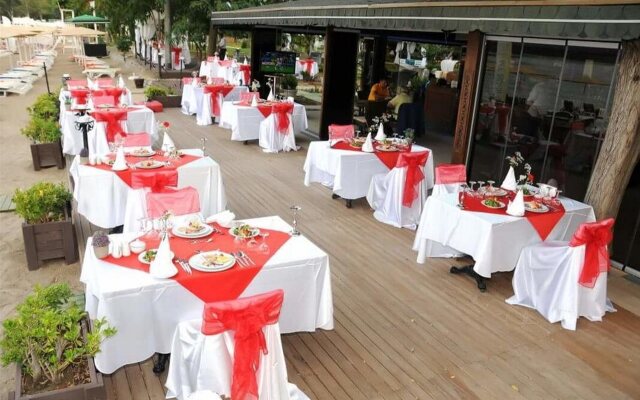 Курорт Meder Resort Hotel