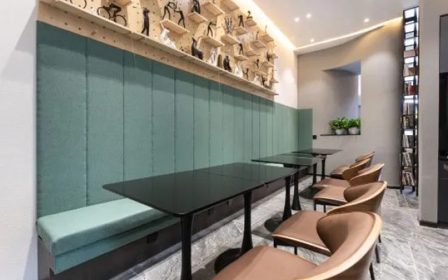 Shanghai Pudong Xiangguo