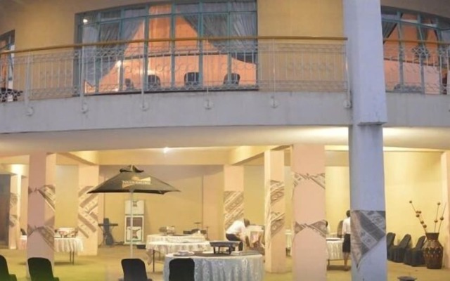 Cut Hotel