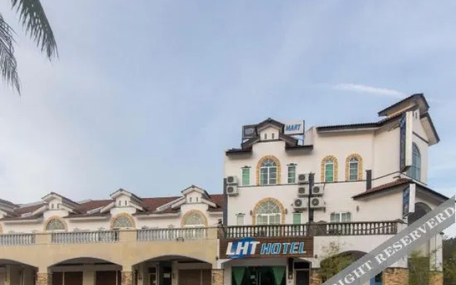 OYO 973 LHT Hotel