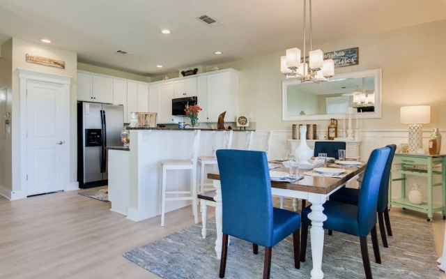 Endless Summer at Pointe West