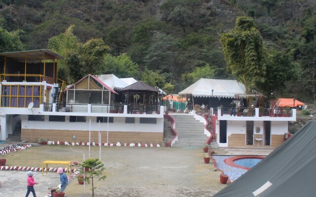 Camp Aquaforest