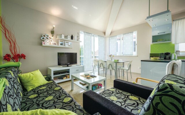 Amazing Home in Labin With Wifi and 2 Bedrooms