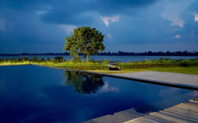 Amatra By the Ganges