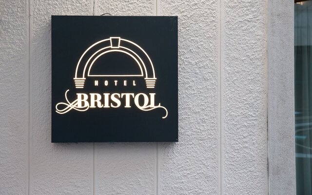 Hotel Bristol