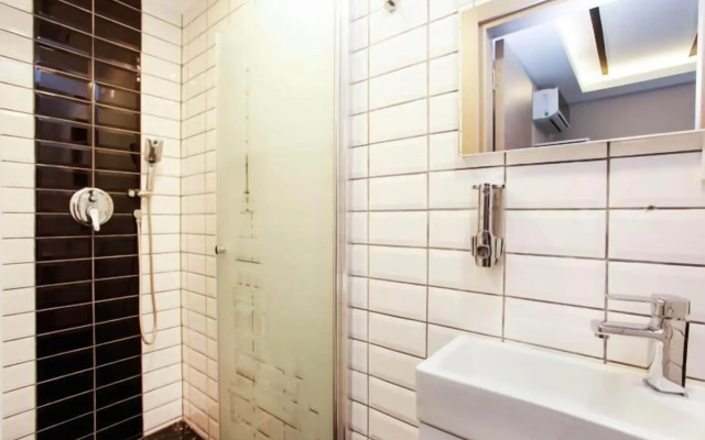 Taksim Doorway Suites