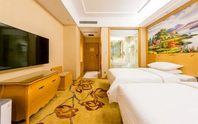 Vienna Hotel (Nanjing Qidi Street)