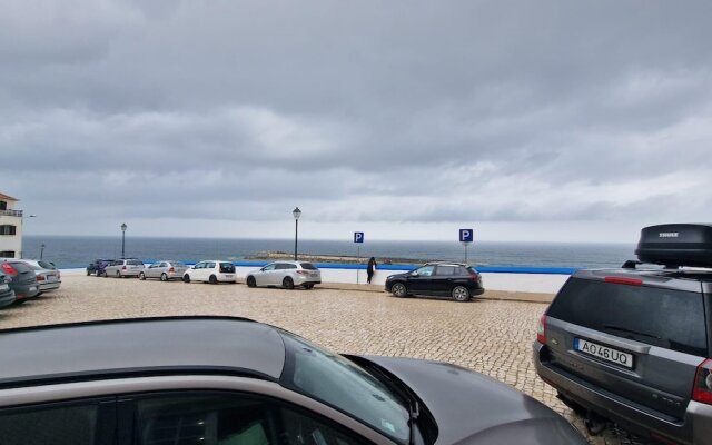 Ribas Apartment by Acasadascasas