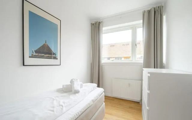 Nice 2-bed in Frederiksberg