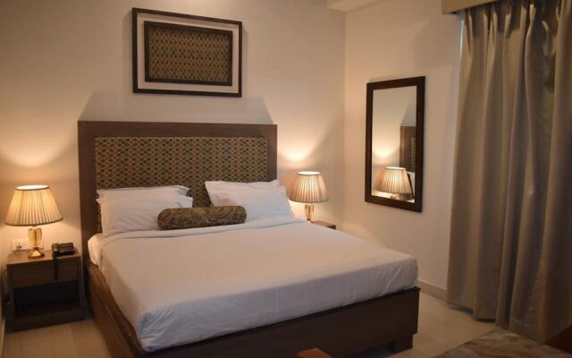Noosa By Dcrest Hotel