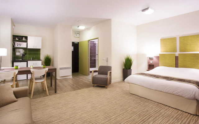 Kyriad Chambery Centre Curial