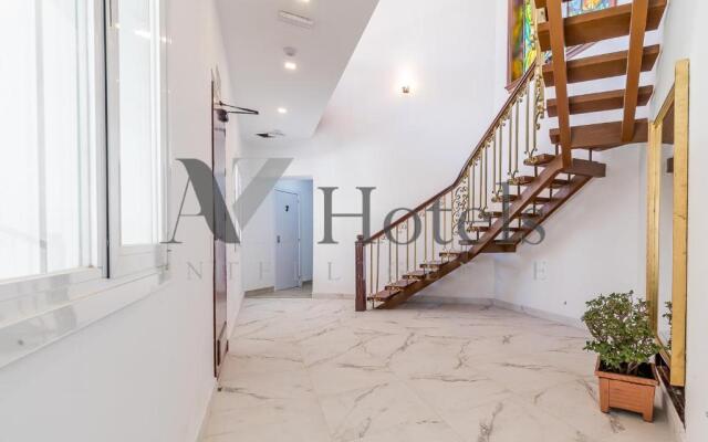 AYZ Silvela - Auto check-in property