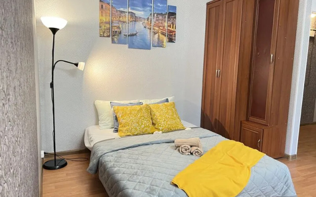 Диван и Чемодан на пр-кте Красный, 94/1