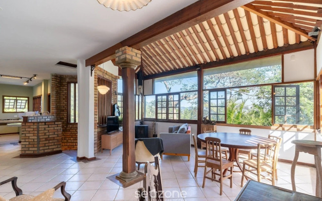 House With BBQ 550m From the Beach Gss0488