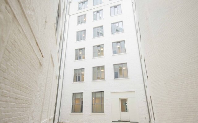 Alphabet Apartments The Hendrik