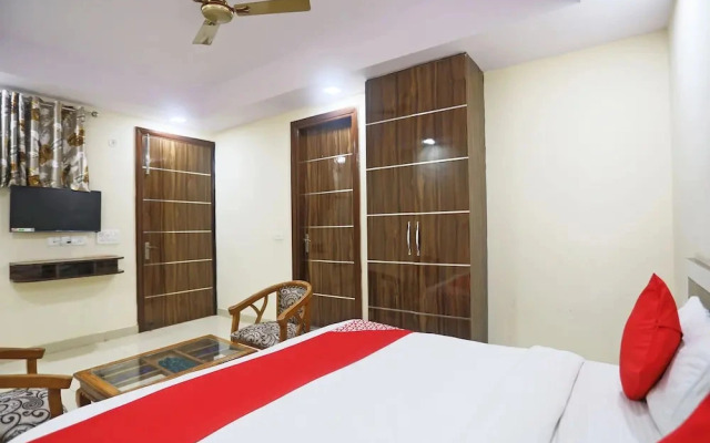 Rampal Palace by OYO Rooms