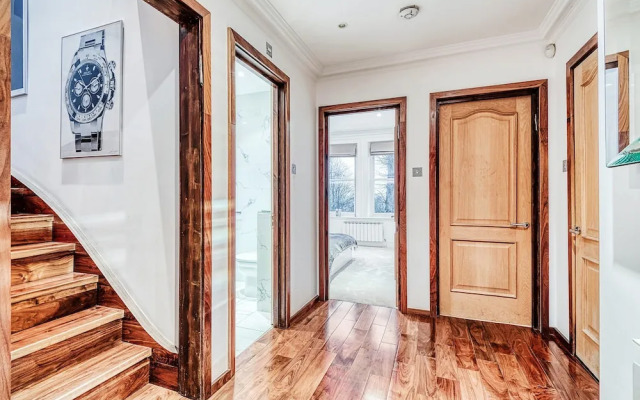 The King of Spades - by Out of Office Lifestyle