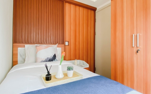 Homey Wooden Touch 2Br At Apartment Meikarta District 1 – Guest Rooms – Cibatu