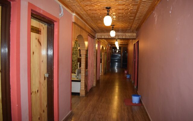 Divine inn sonmarg