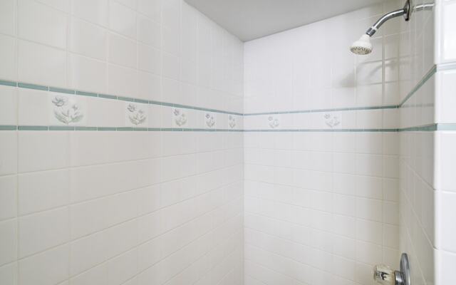 Kona Alii 304 1 Bedroom Condo