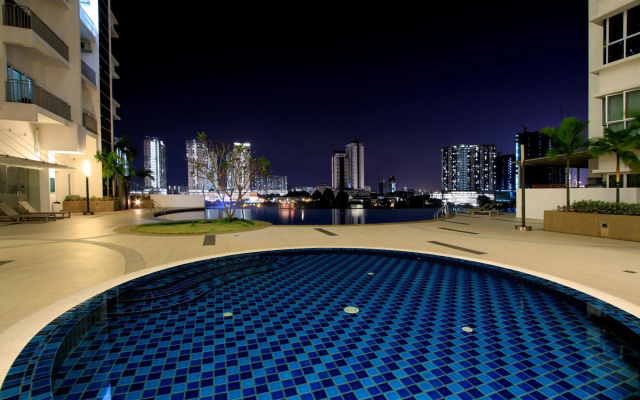 Zeta Desky – Pool – Kuala Lumpur