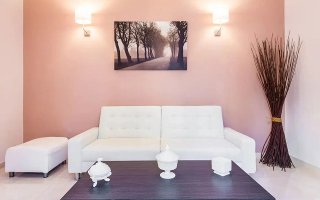 Bright apartment with 2 bedrooms