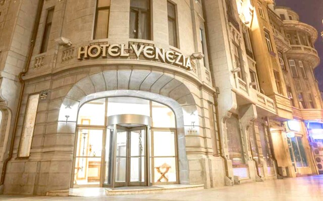 Hotel Venezia by ZEUS International