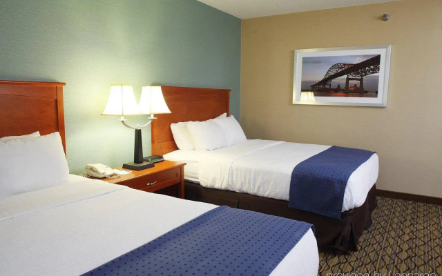 Holiday Inn & Suites Duluth Downtown by IHG