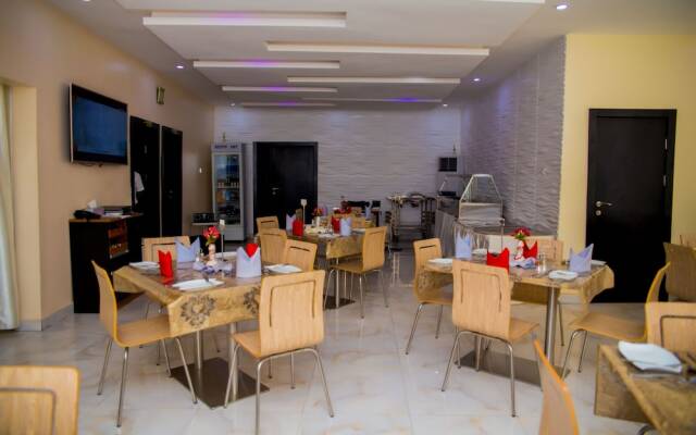 GPinnacle Suites