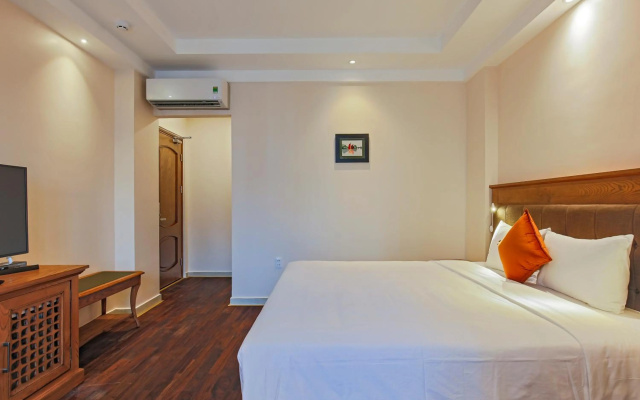 Hoang Lan Hotel – Guest Rooms – Ho Chi Minh City