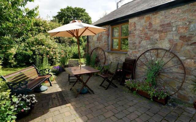 Coach House Faner