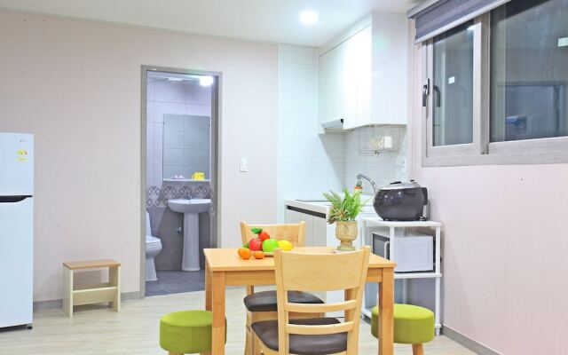 Sea and Star Pension