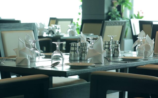 Park Regis Lotus Hotel