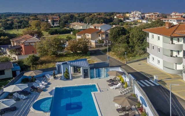 Spacious Apartment in Vodnjan With Swimming Pool