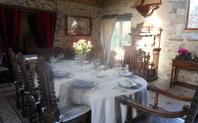 Prieure St Pierre de La Luthumiere