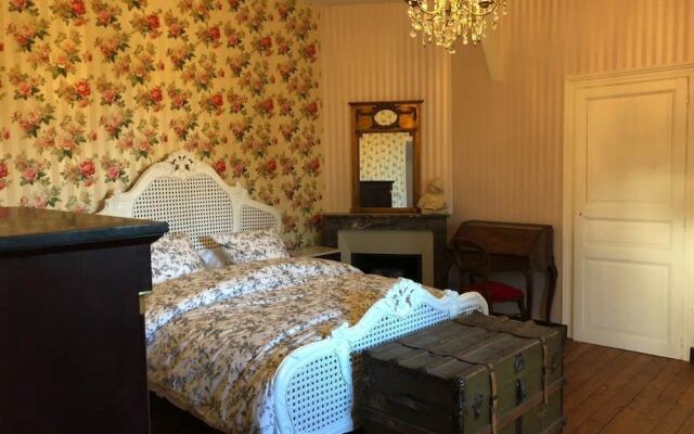 Le Château de la Croix Chemin