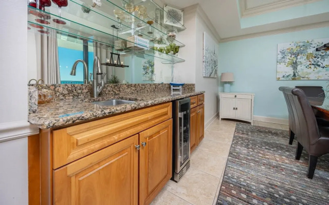 Phoenix Ix 906 2 Bedroom Condo