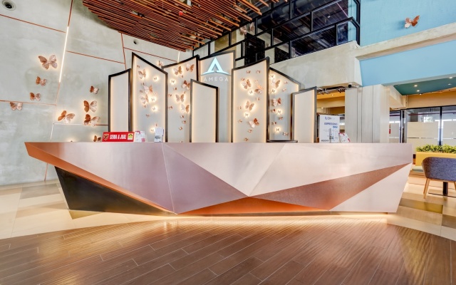 Collection O 30 Amega Crown Sub