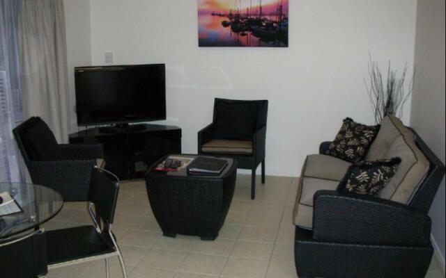 Palm View Holiday Apartments