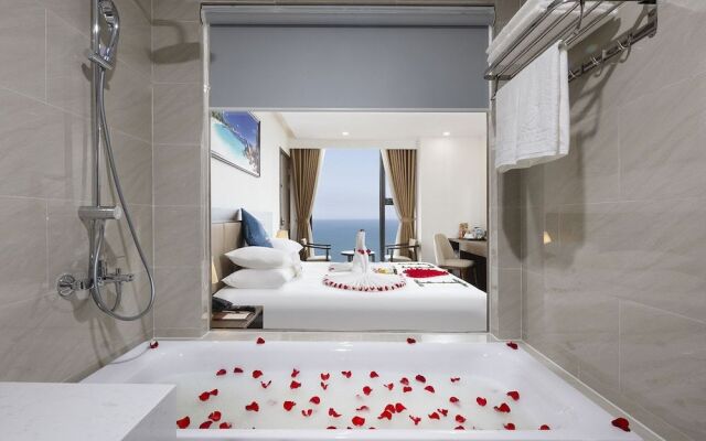 Miracle Luxury Hotel